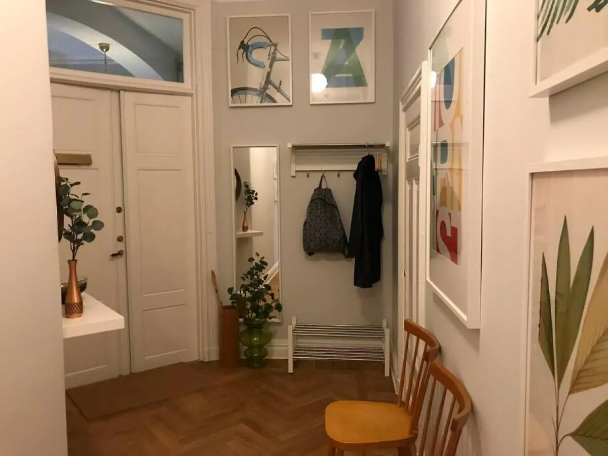 Artistic And Light 2 Room Apartment In Sofo 65Sqm Stokholm İsveç